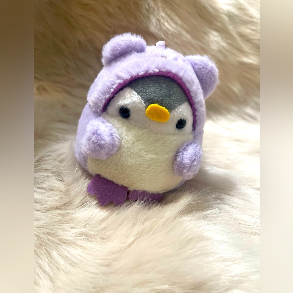 NWT Plush Pinguin Keychain